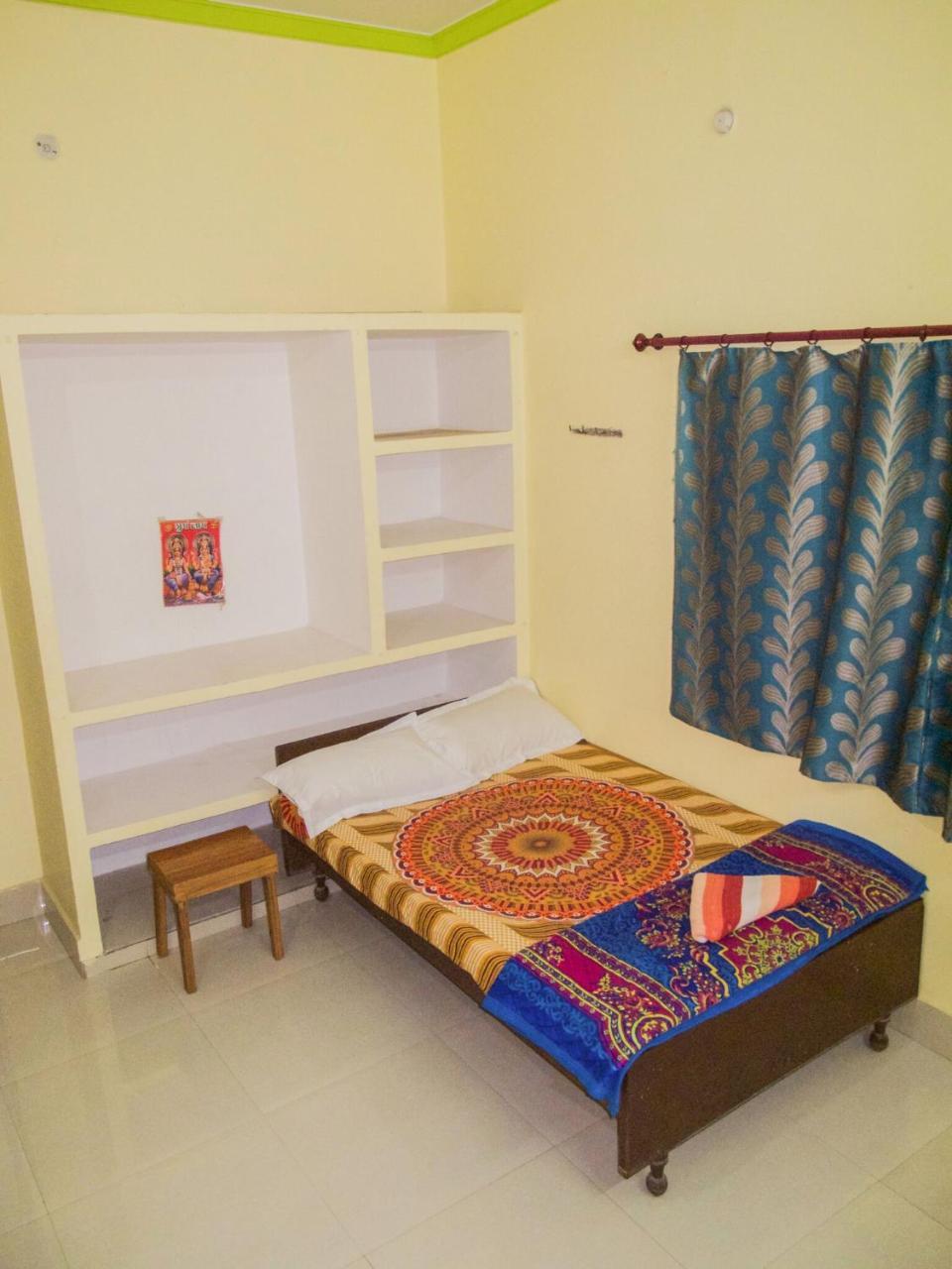 Gangotri Paying Guest House Varanasi Ngoại thất bức ảnh