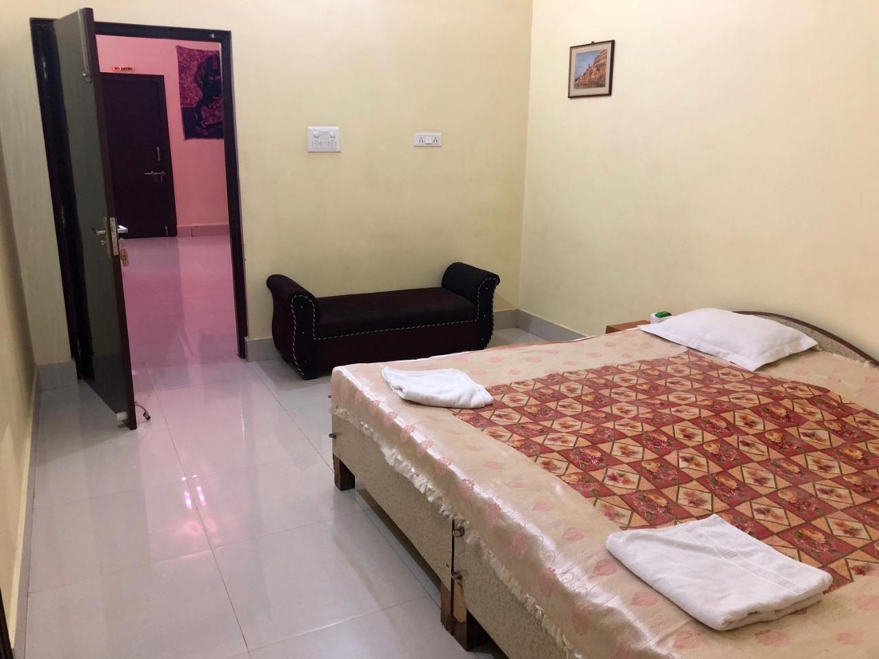 Gangotri Paying Guest House Varanasi Ngoại thất bức ảnh