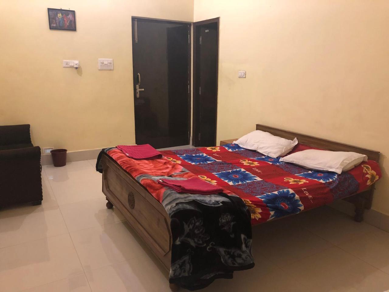 Gangotri Paying Guest House Varanasi Ngoại thất bức ảnh